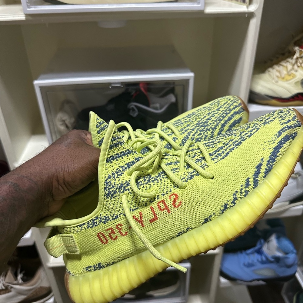 Adidas Yeezy Boost 350 V2 Semi Frozen Yellow